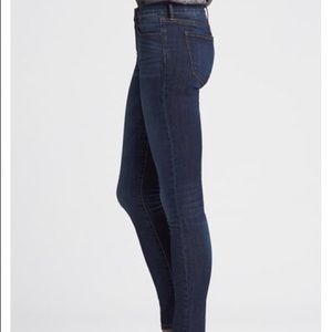 Banana Republic high rise skinny jeans 29L